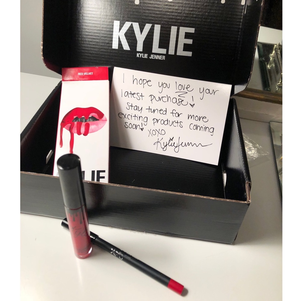 Kylie Cosmetics Red Velvet Lip Kit